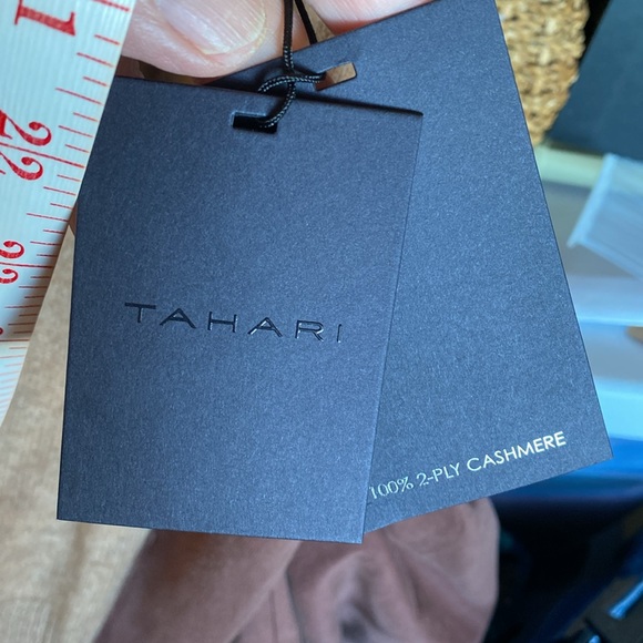 Tahari NWT Cashmere Crewneck Long Sleeve Ribbed Wide Cuff Pullover large - Picture 9 of 12